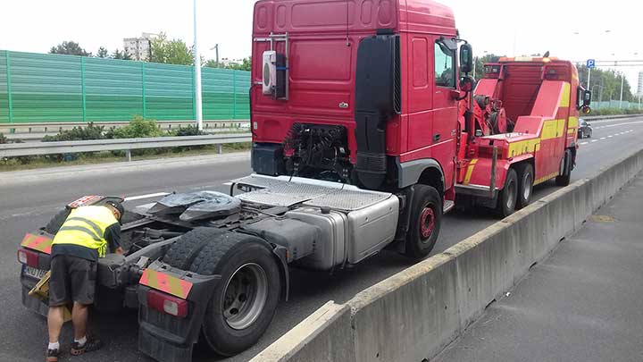 Serwis Mobilny TIR - Pomoc drogowa podczas akcji ratownictwa drogowego